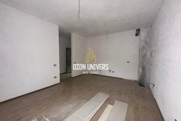 Apartment for sale in Tirana 2+1, Emty