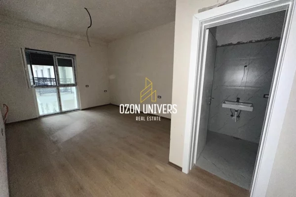 Apartment for sale in Tirana 2+1, Emty