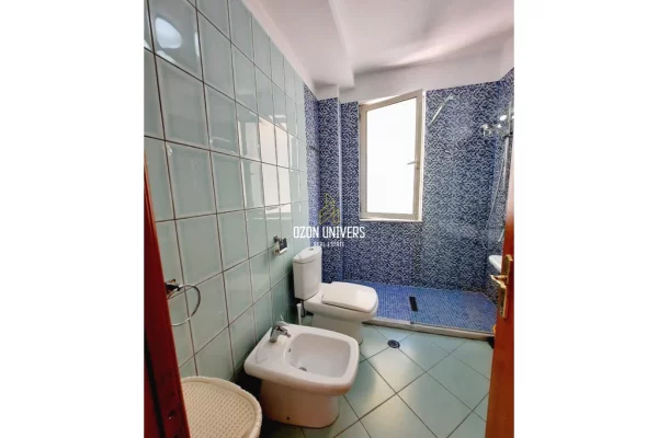 Shtepi me qera Apartament ne Tirane, 2+1, Mobilimi E mobiluar, Pagesa 850  Euro.