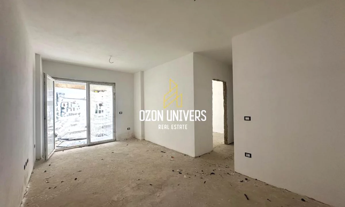 Shtepi ne shitje Apartament ne Tirane, 2+1, Mobilimi Bosh, pa mobiluar, Pagesa 127,187  Euro.