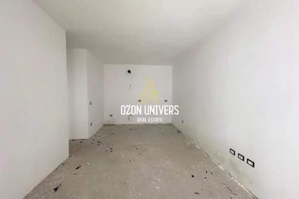 Shtepi ne shitje Apartament ne Tirane, 2+1, Mobilimi Bosh, pa mobiluar, Pagesa 127,187  Euro.