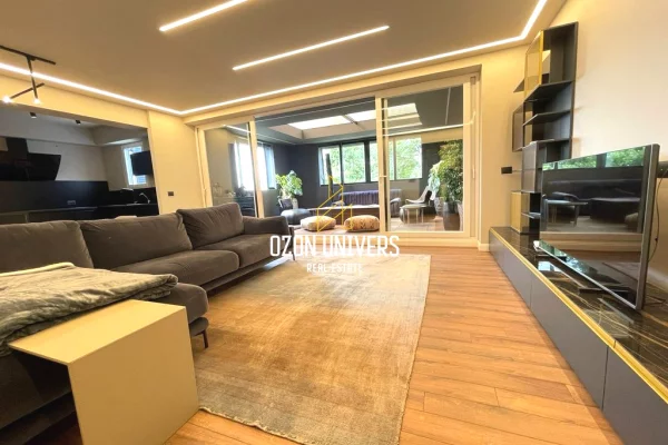 Shtepi ne shitje Apartament ne Tirane, 3+1, Mobilimi E mobiluar, Pagesa 500,000  Euro.