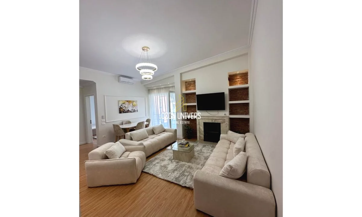 Shtepi ne shitje Apartament ne Tirane, 2+1, Mobilimi E mobiluar, Pagesa 203,000  Euro.