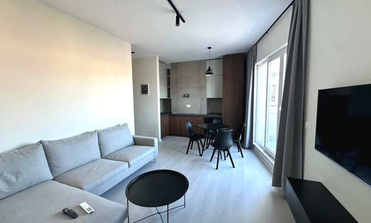 Appartamento in affitto a Tirana 1+1, Arredato