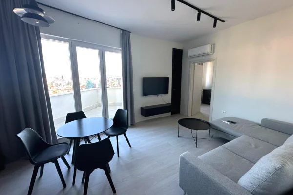 Appartamento in affitto a Tirana 1+1, Arredato