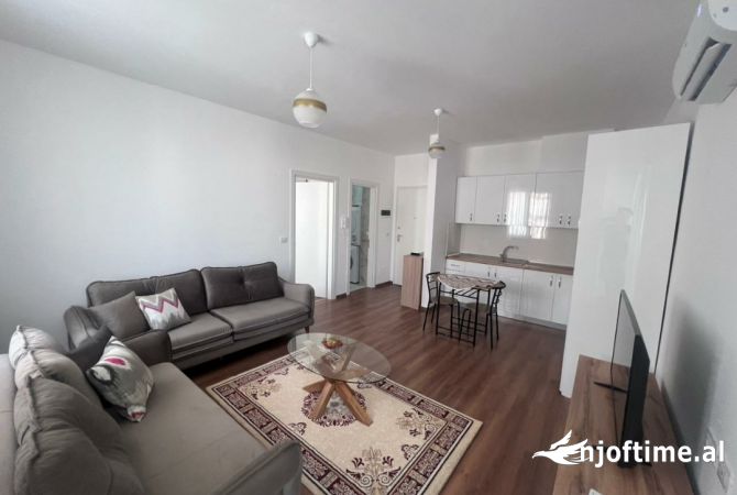 Shtepi me qera 1+1 ne Tirane - 60,000 Leke