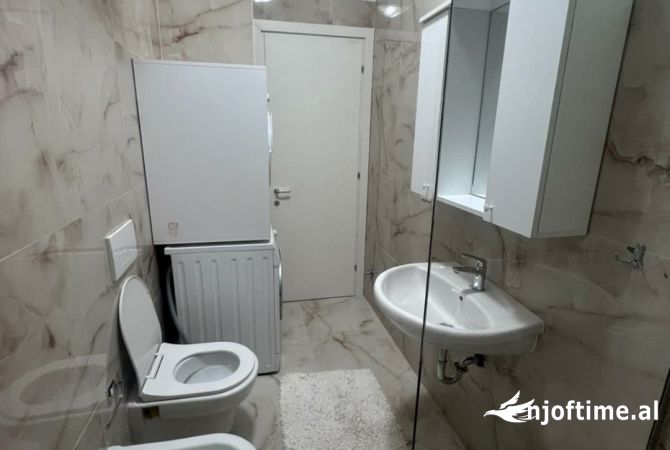 Shtepi me qera 1+1 ne Tirane - 60,000 Leke