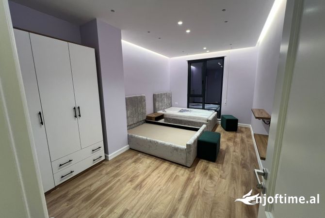 Shtepi me qera 3+1 ne Tirane - 1,000 Euro