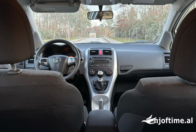 Cars for sale in Tirana, Toyota, 2012 Diesel,Kambio Manual Payment 5,800  Euro.