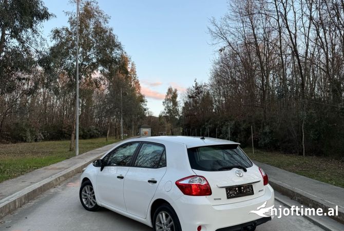 Auto in Vendita  a Tirana - 5,800 Euro