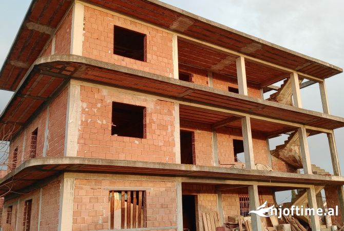 Shtepi ne shitje 2+1 ne Tirane - 210,000 Euro