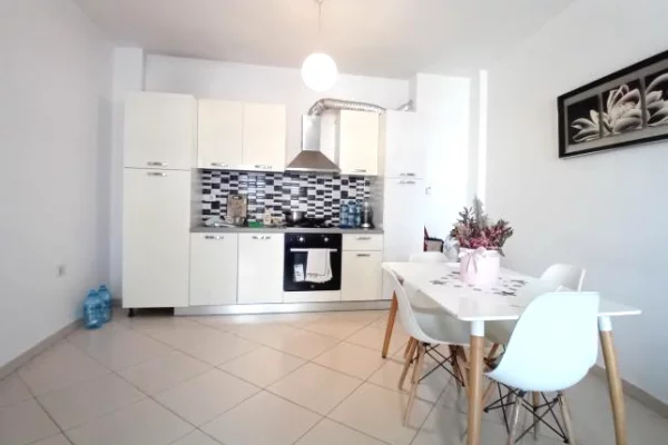 Casa in affitto 2+1 a Tirana - 680 Euro