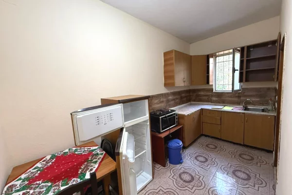 Shtepi me qera Garsoniere ne Tirane - 28,000 Leke