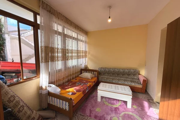 Shtepi me qera Garsoniere ne Tirane - 28,000 Leke