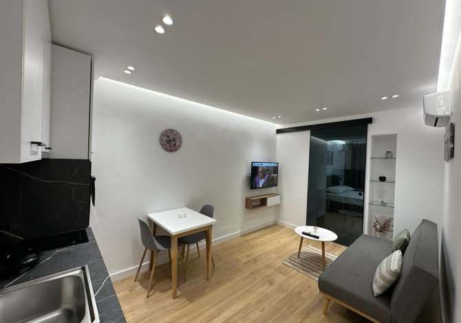 Shtepi ne shitje Apartament ne Tirane, 2+1, Mobilimi E mobiluar, Pagesa 270,000  Euro.