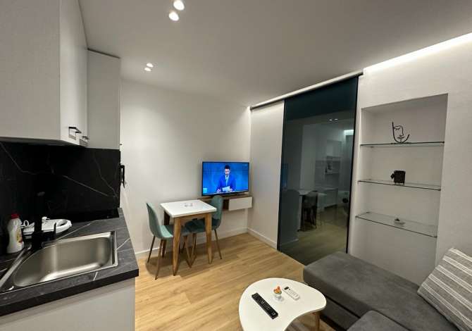 Shtepi ne shitje Apartament ne Tirane, 2+1, Mobilimi E mobiluar, Pagesa 270,000  Euro.