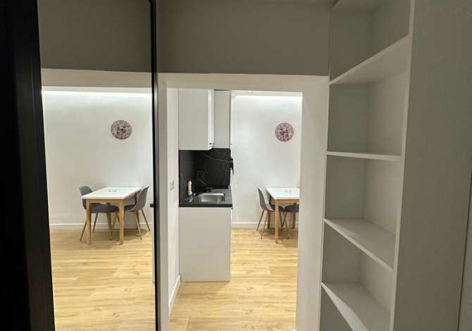 Shtepi ne shitje Apartament ne Tirane, 2+1, Mobilimi E mobiluar, Pagesa 270,000  Euro.