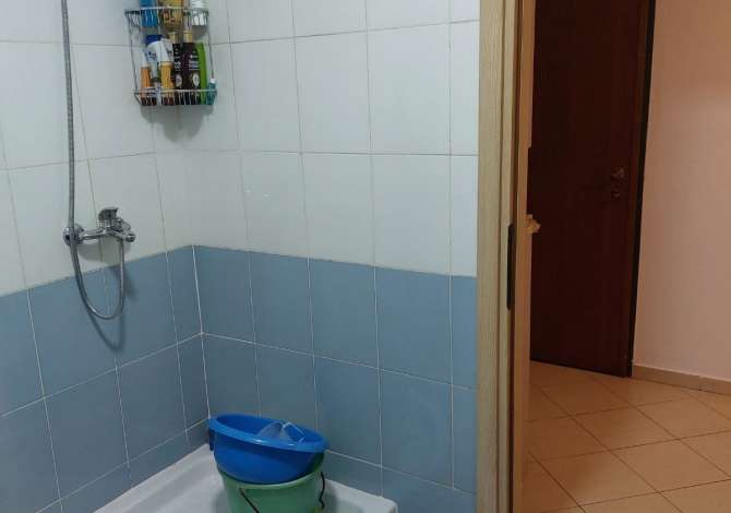 Shtepi ne shitje Apartament ne Tirane, 2+1, Mobilimi E mobiluar, Pagesa 125,000  Euro.