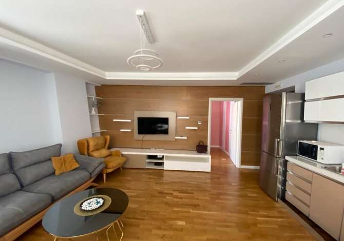 Shtepi me qera Apartament ne Tirane, 2+1, Mobilimi E mobiluar, Pagesa 750  Euro.