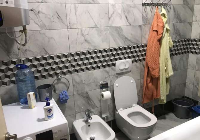 Shtepi me qera Apartament ne Tirane, 1+1, Mobilimi E mobiluar, Pagesa 400  Euro.