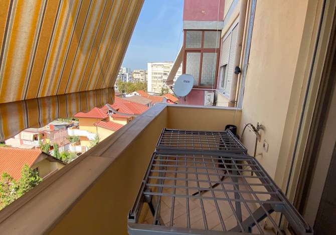 Shtepi me qera Apartament ne Tirane, 2+1, Mobilimi E mobiluar, Pagesa 500  Euro.