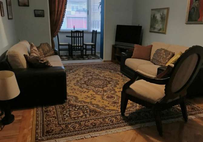 Shtepi me qera Apartament ne Tirane, 2+1, Mobilimi E mobiluar, Pagesa 500  Euro.