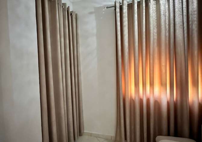 Shtepi me qera 3+1 ne Tirane - 450 Euro