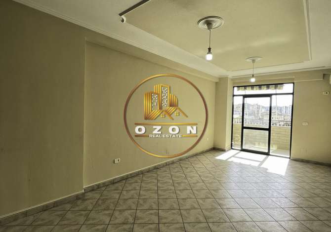 Ambient biznesi me qera 3+1 ne Tirane - 400 Euro