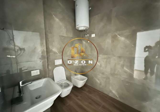 Ambient biznesi me qera 3+1 ne Tirane - 800 Euro