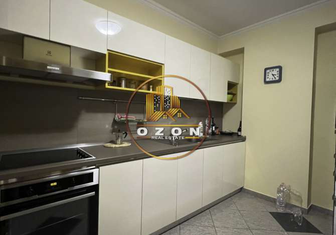 Shtepi me qera Apartament ne Tirane, 2+1, Mobilimi E mobiluar, Pagesa 1,600  Euro.