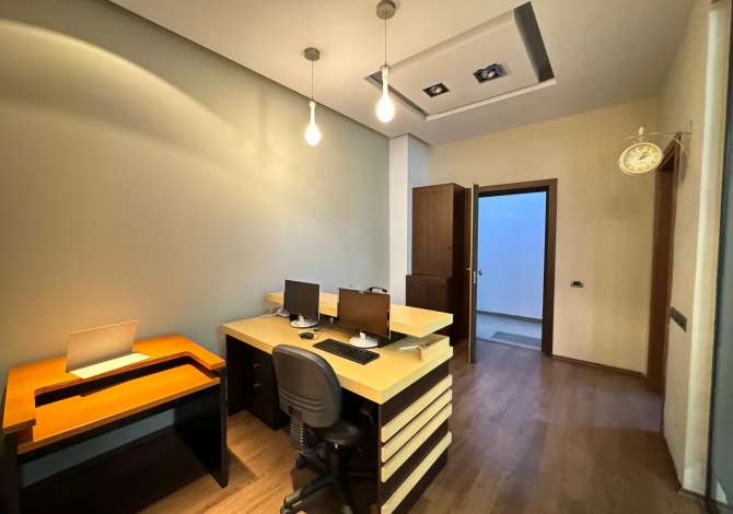Ambient biznesi me qera 3+1 ne Tirane - 1,500 Euro