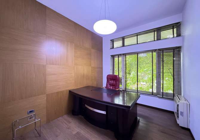Ambient biznesi me qera 3+1 ne Tirane - 1,500 Euro