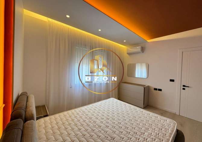 Shtepi ne shitje Apartament ne Tirane, 1+1, Mobilimi E mobiluar, Pagesa 150,000  Euro.