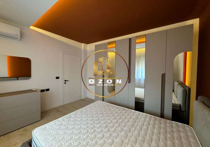 Shtepi ne shitje Apartament ne Tirane, 1+1, Mobilimi E mobiluar, Pagesa 150,000  Euro.