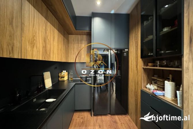 Shtepi ne shitje Apartament ne Tirane, 2+1, Mobilimi E mobiluar, Pagesa 300,000  Euro.
