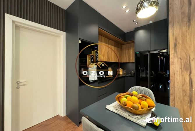 Shtepi ne shitje Apartament ne Tirane, 2+1, Mobilimi E mobiluar, Pagesa 300,000  Euro.