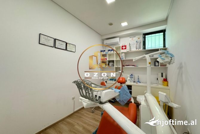 Shitet Biznesi (Klinike) ne Rrugen Perlat Rexhepi, Bllok!