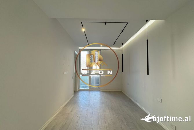 Shtepi me qera Apartament ne Tirane, 2+1, Mobilimi Bosh, pa mobiluar, Pagesa 1,000  Euro.