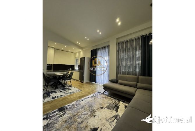 Casa in affitto 2+1 a Tirana - 1,100 Euro