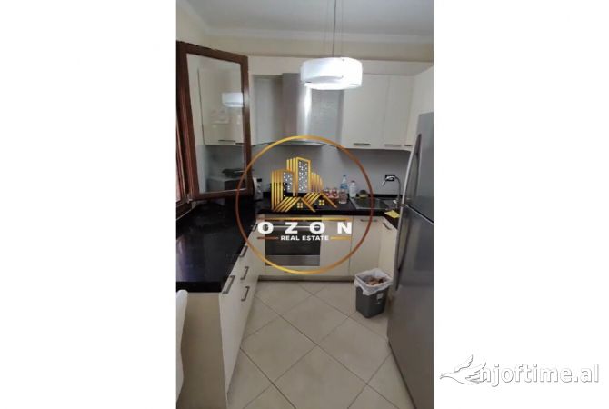 Shtepi me qera Apartament ne Tirane, 2+1, Mobilimi E mobiluar, Pagesa 600  Euro.