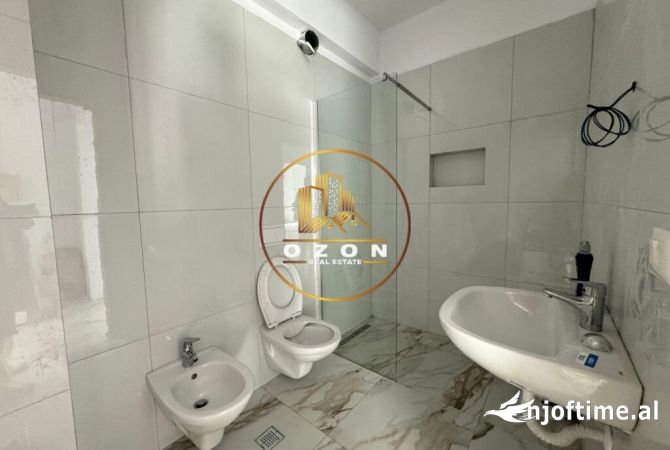 Shtepi me qera Apartament ne Tirane, 2+1, Mobilimi E mobiluar, Pagesa 700  Euro.