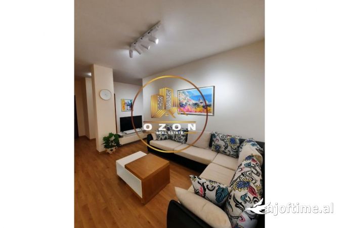 Shtepi me qera 2+1 ne Tirane - 800 Euro