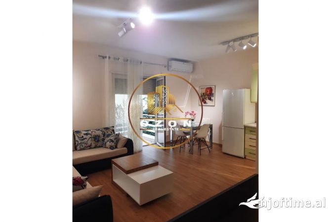 Shtepi me qera 2+1 ne Tirane - 800 Euro