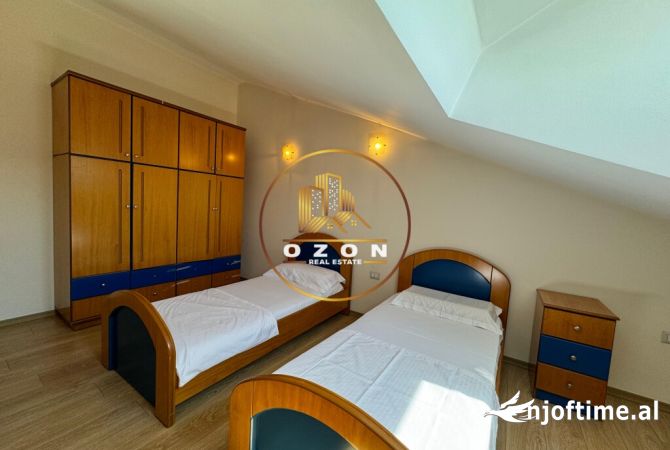 Shtepi ne shitje Apartament ne Tirane, 4+1, Mobilimi E mobiluar, Pagesa 280,000  Euro.