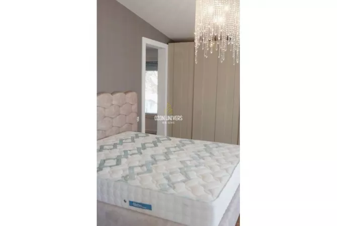 Shtepi ne shitje Vila Luksoze ne Durres, 4+1, Mobilimi E mobiluar, Pagesa 900,000  Euro.