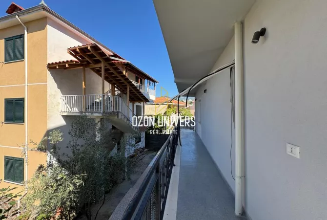 Shtepi ne shitje Apartament ne Tirane, 6+1, Mobilimi Bosh, pa mobiluar, Pagesa 730,000  Euro.