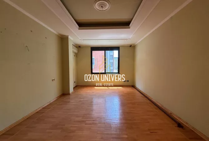Shtepi ne shitje Apartament ne Tirane, 2+1, Mobilimi Pjeserisht e mobiluar, Pagesa 350,000  Euro.
