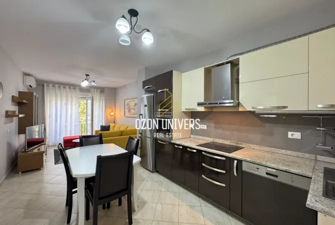 Shtepi me qera Apartament ne Tirane, 2+1, Mobilimi E mobiluar, Pagesa 650  Euro.