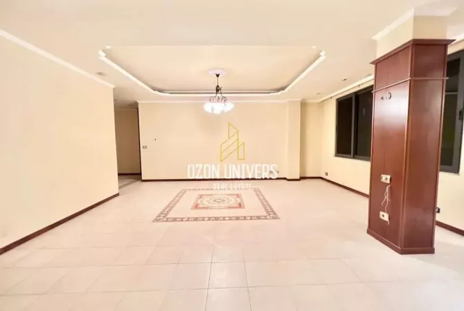 Shtepi me qera Apartament ne Tirane, 2+1, Mobilimi Pjeserisht e mobiluar, Pagesa 1,300  Euro.