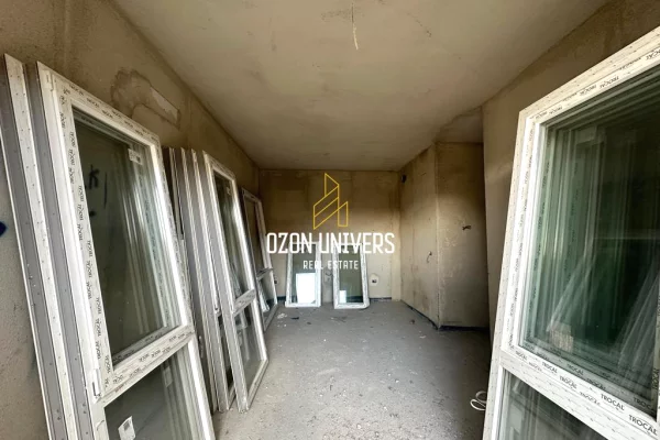 Apartment for sale in Tirana 3+1, Emty